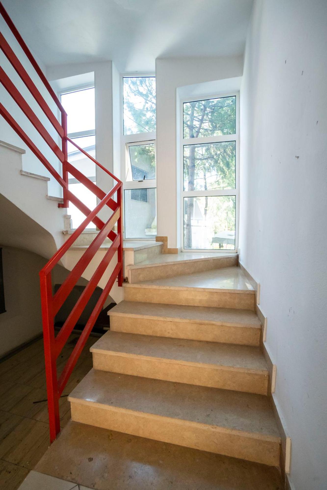Tuttomondo Apartments Голем Екстериор снимка