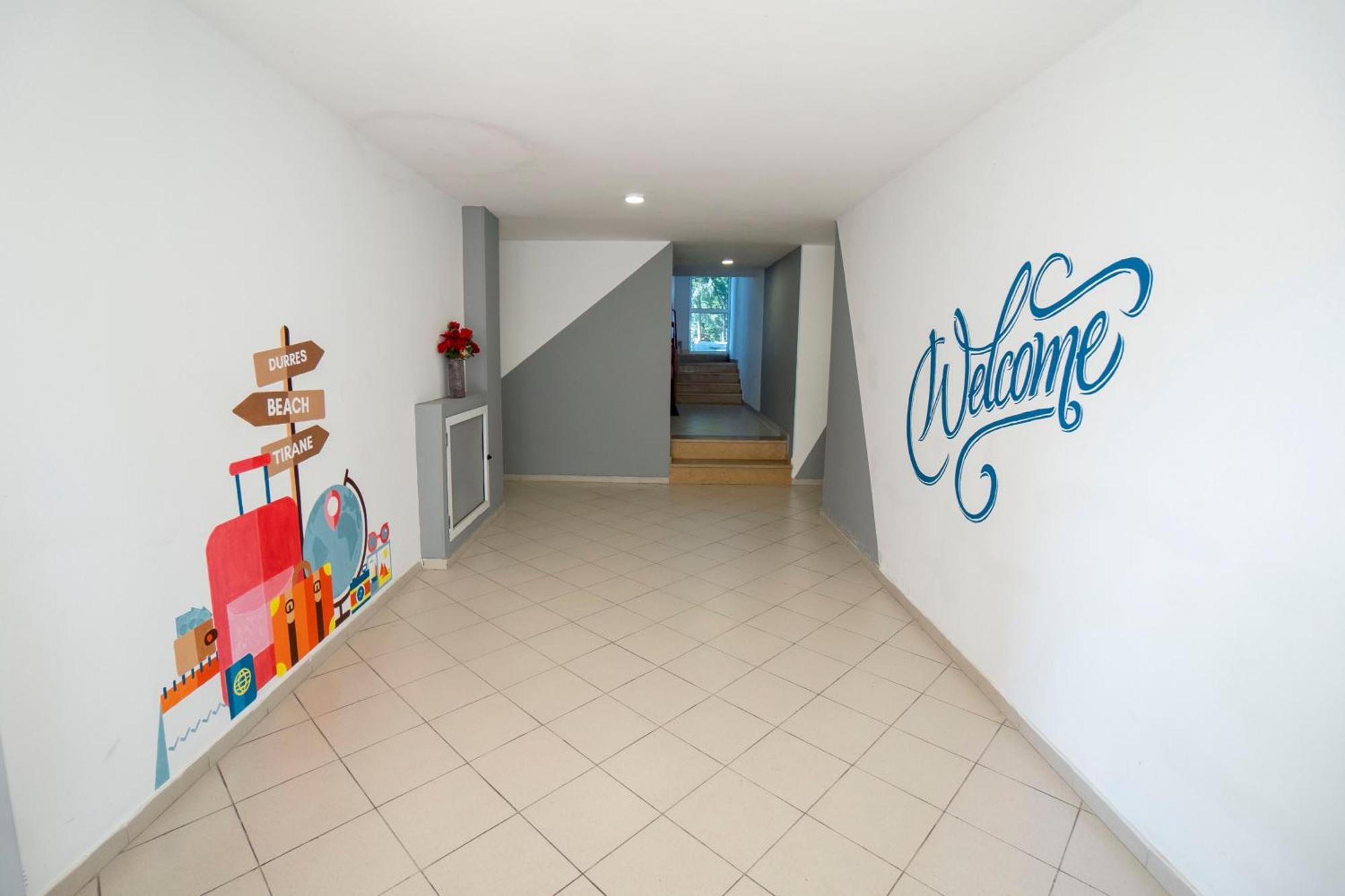 Tuttomondo Apartments Голем Екстериор снимка