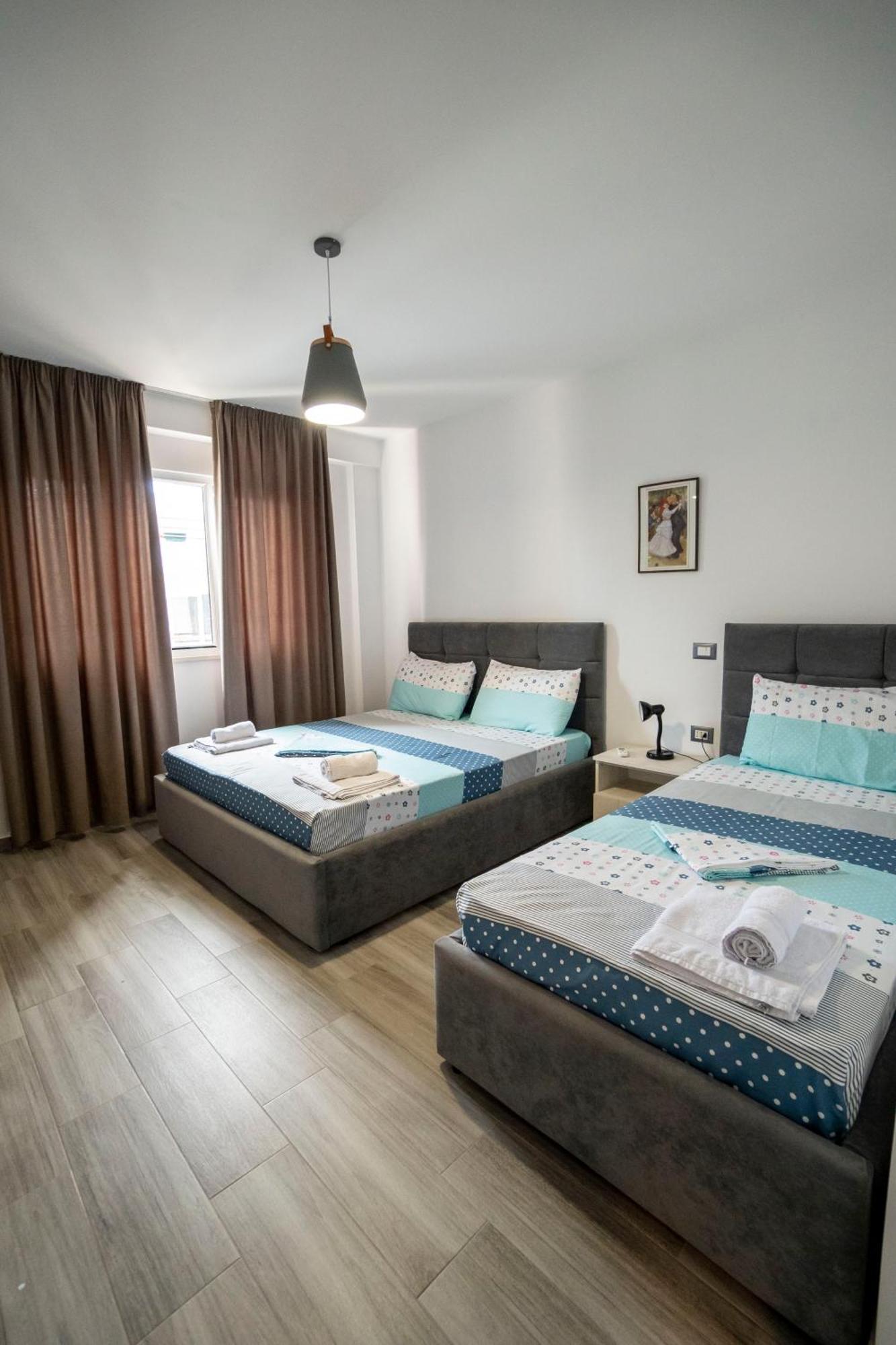 Tuttomondo Apartments Голем Екстериор снимка