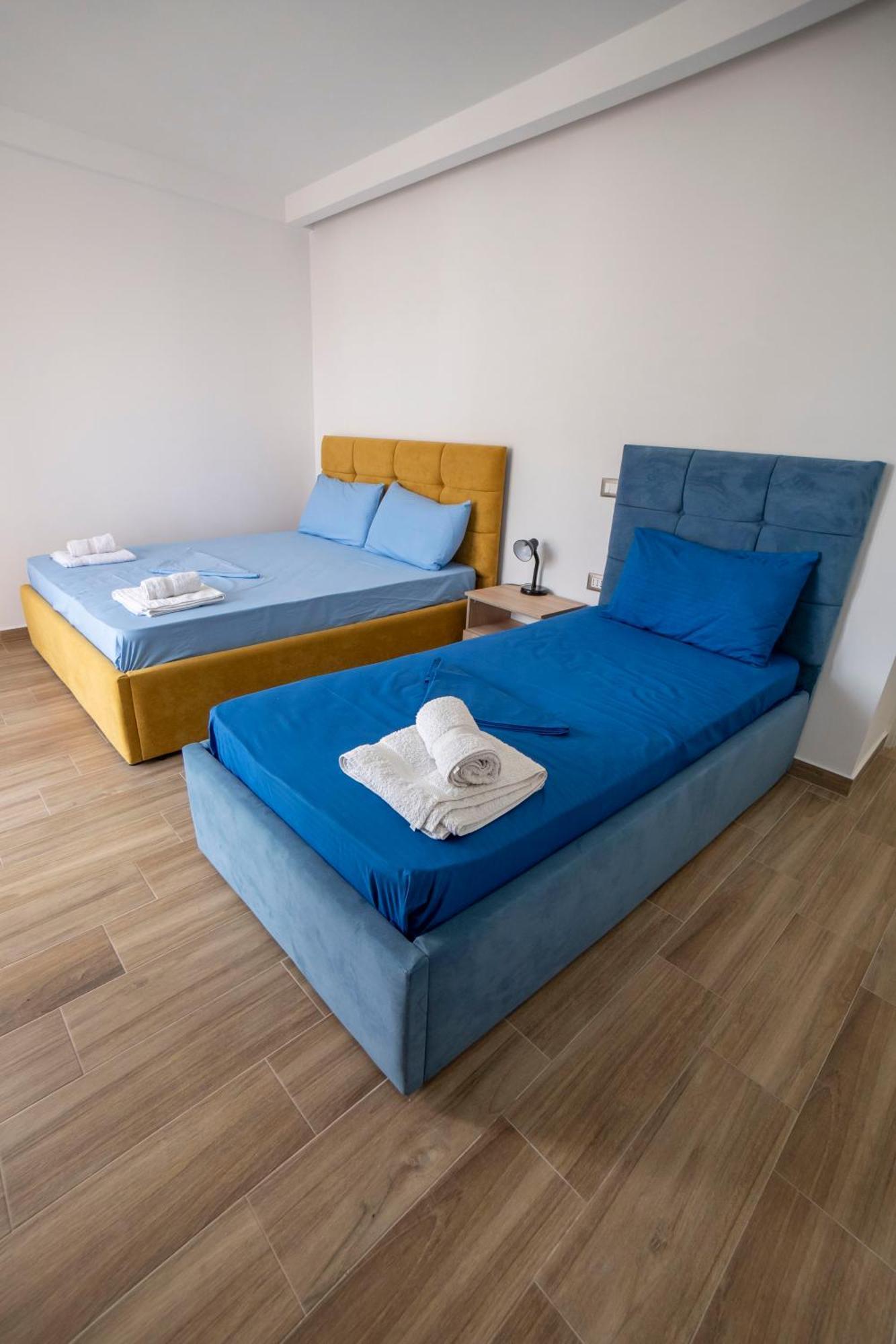 Tuttomondo Apartments Голем Екстериор снимка