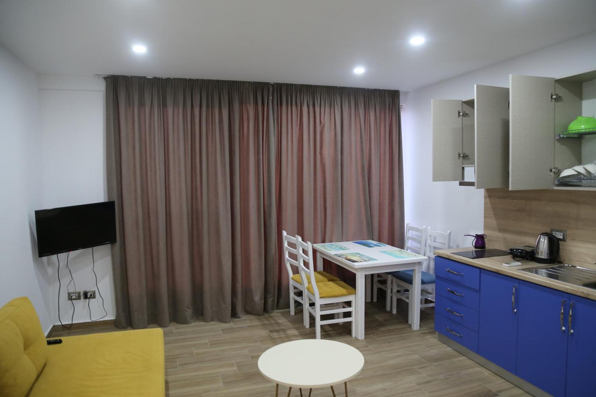 Tuttomondo Apartments Голем Екстериор снимка