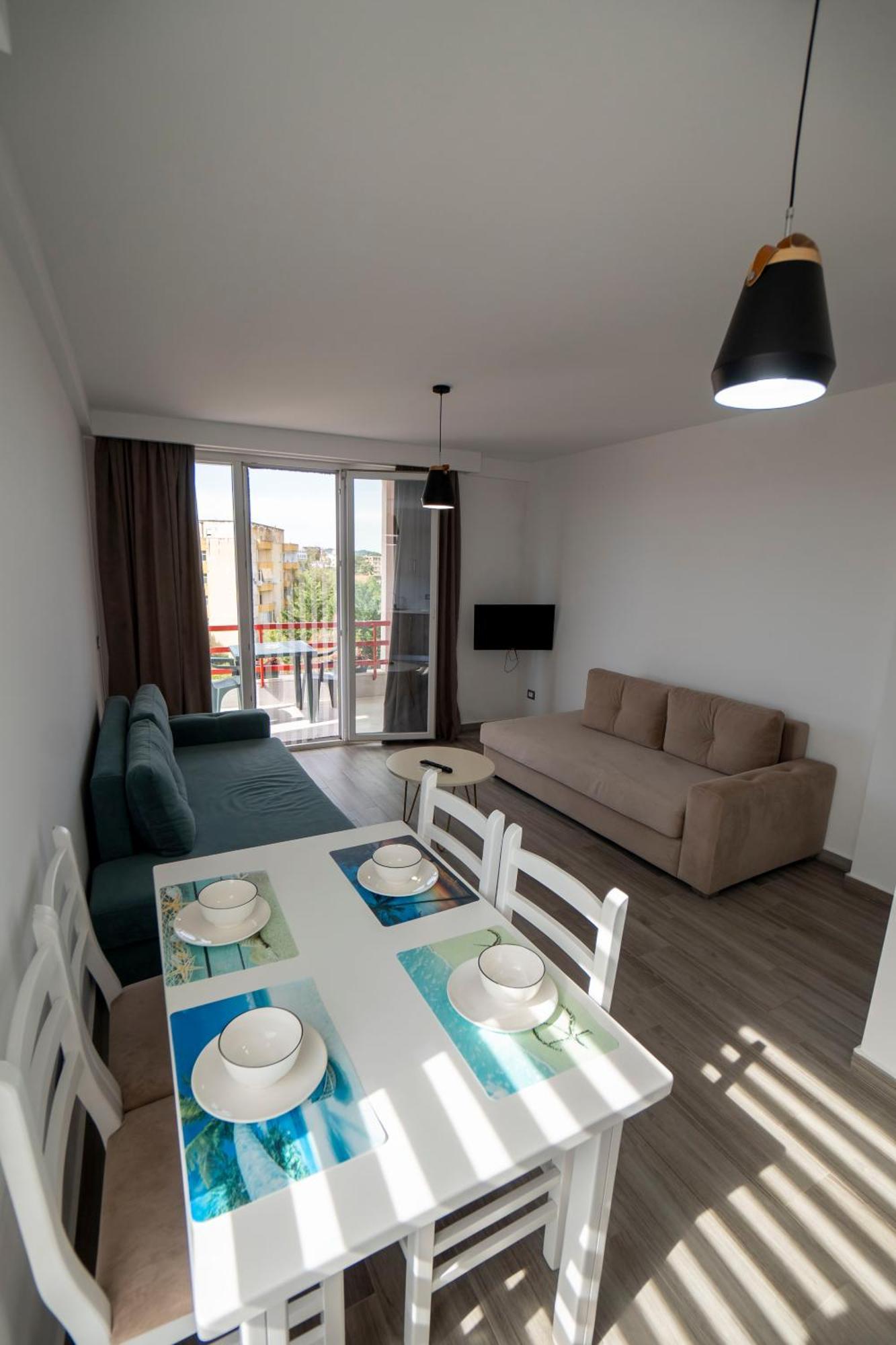 Tuttomondo Apartments Голем Екстериор снимка