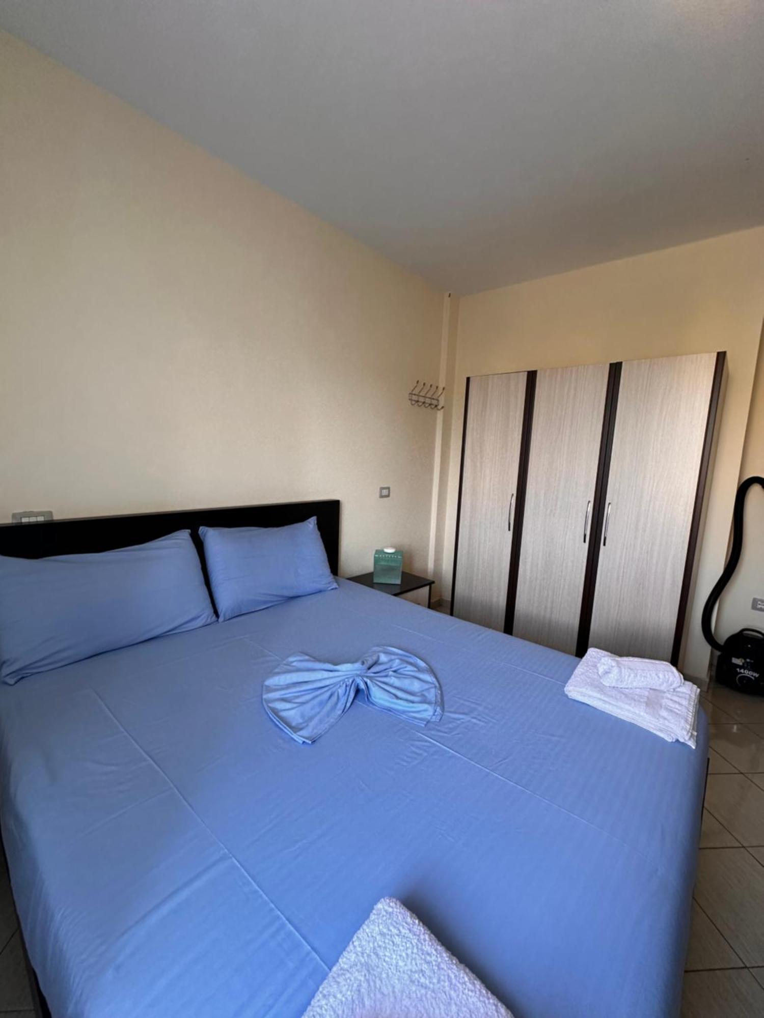 Tuttomondo Apartments Голем Екстериор снимка