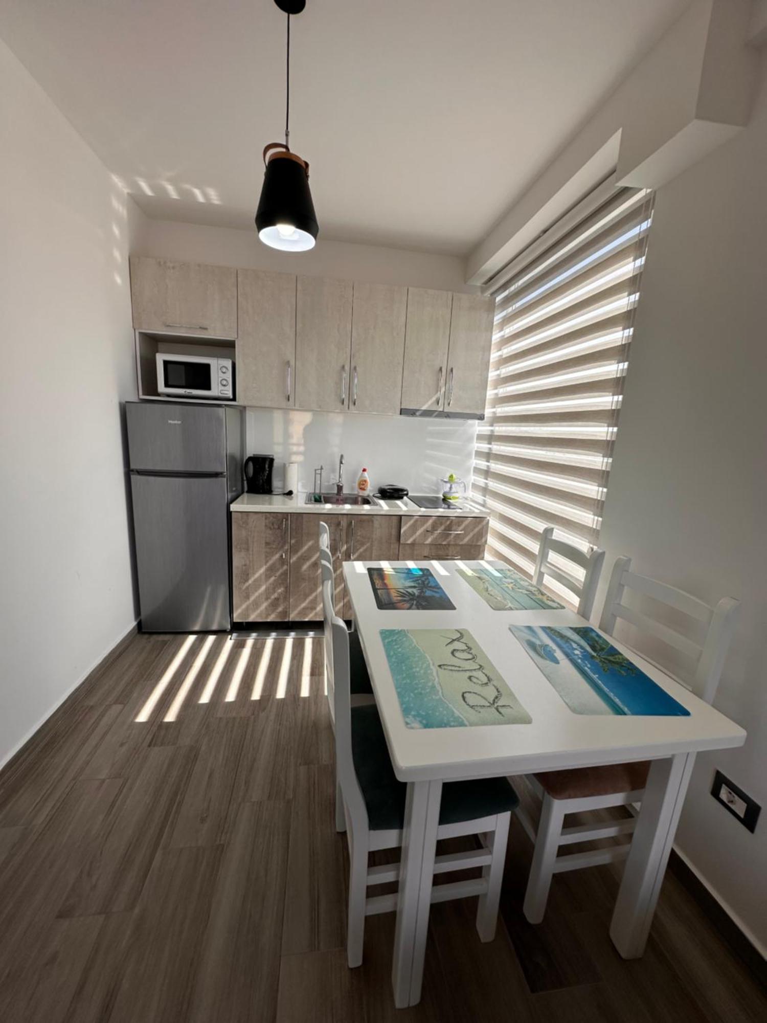 Tuttomondo Apartments Голем Екстериор снимка
