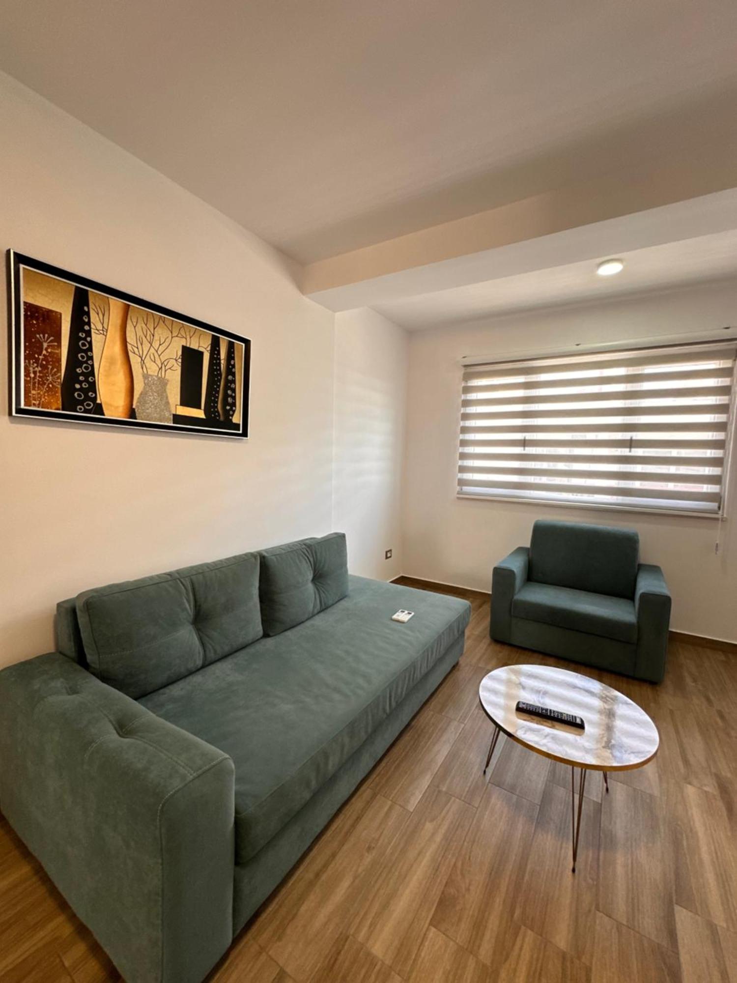 Tuttomondo Apartments Голем Екстериор снимка