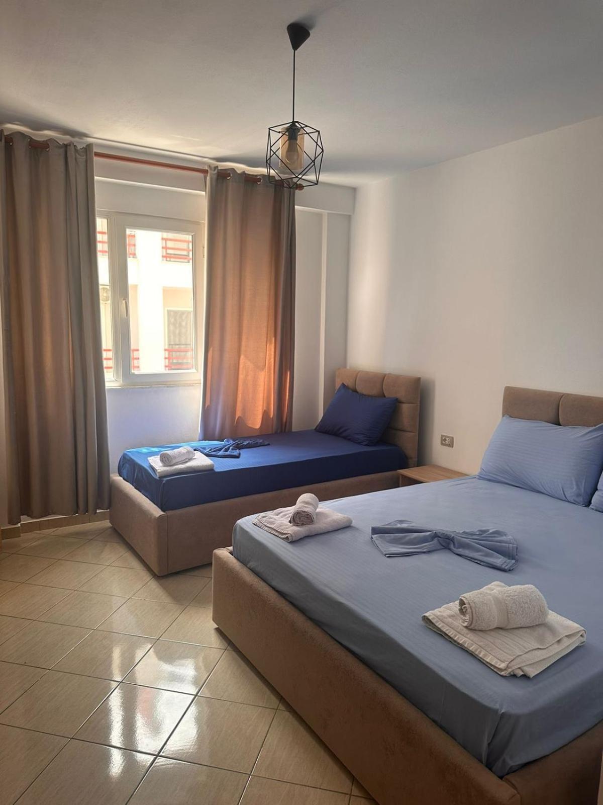 Tuttomondo Apartments Голем Екстериор снимка
