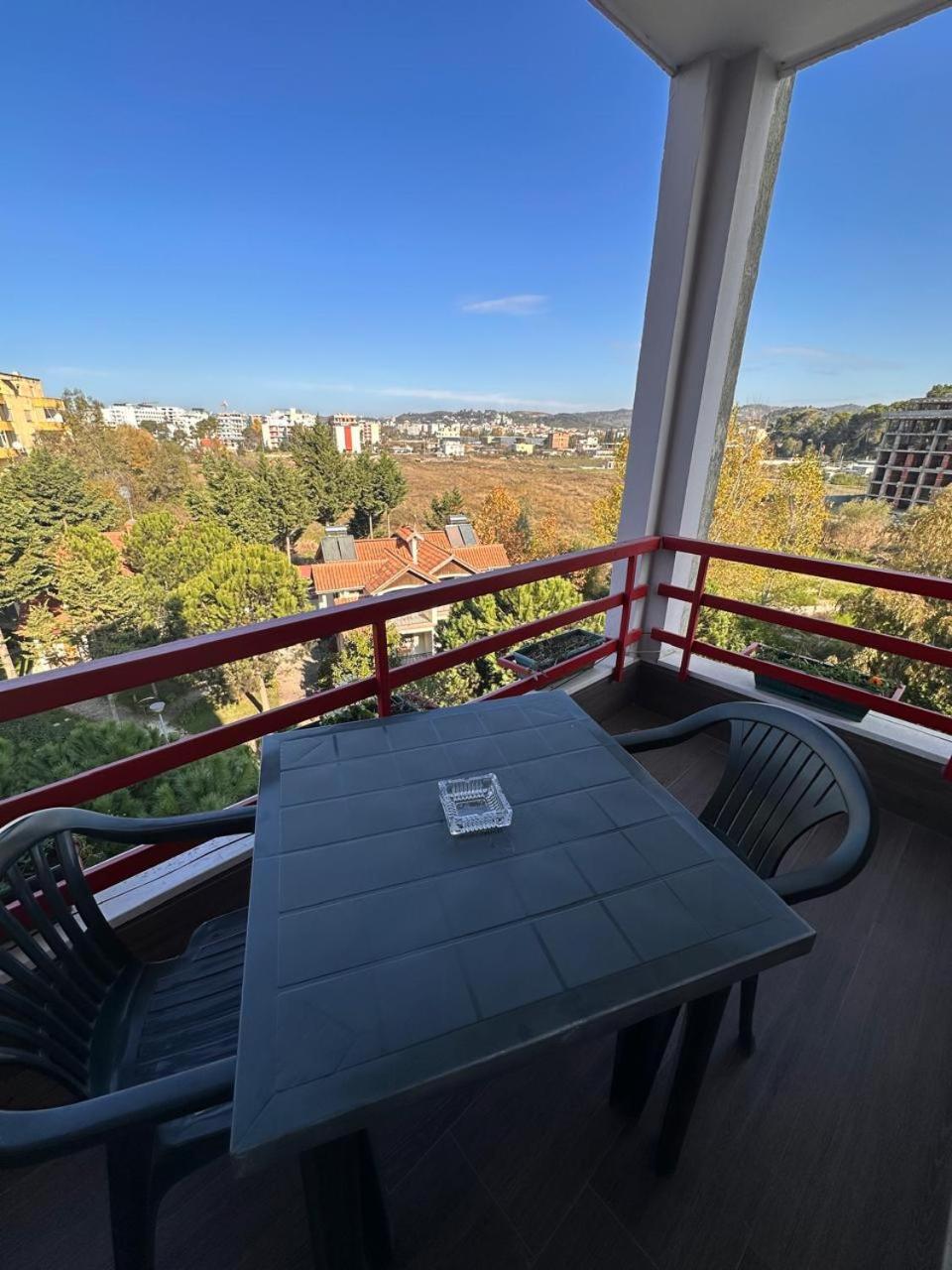 Tuttomondo Apartments Голем Екстериор снимка