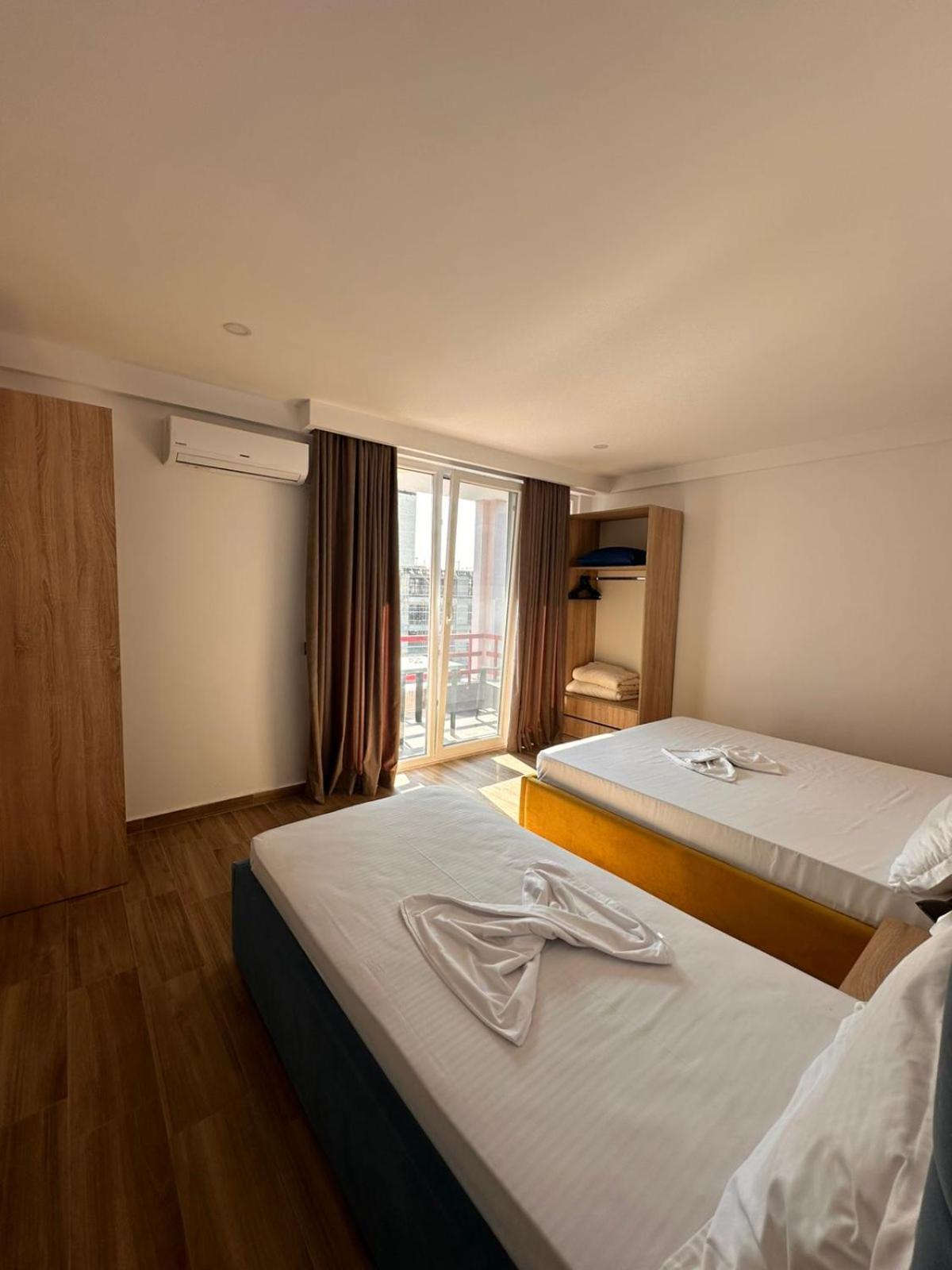 Tuttomondo Apartments Голем Екстериор снимка