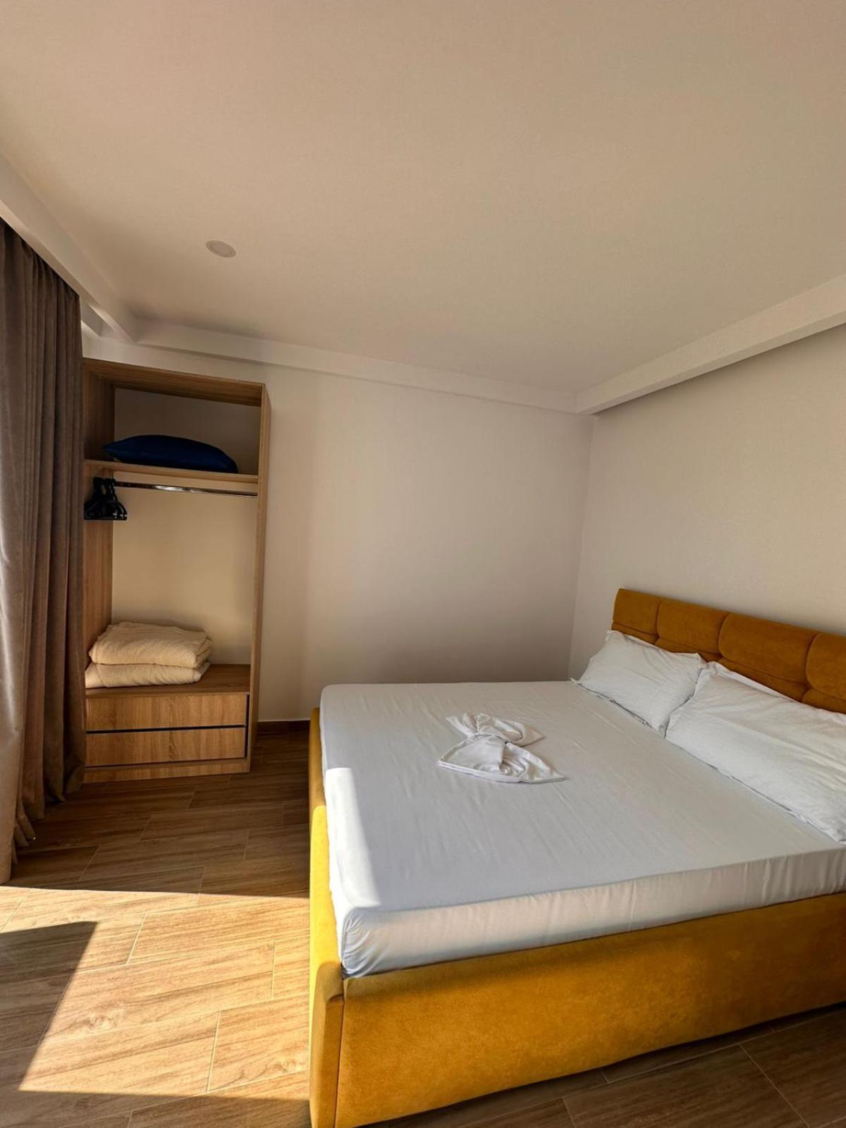 Tuttomondo Apartments Голем Екстериор снимка